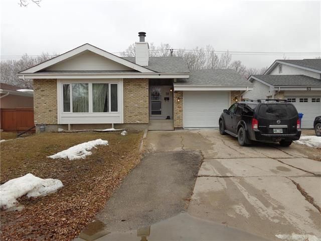 Open House. Open House on Sunday, April 14, 2019 2:00PM - 3:30PM
Your New Home near the Forest:
Located in the Heart of Charleswood on a quiet Bay. Fabulous 1300 Sq. Ft. &amp; Attach/Garage, Open floor plan featuring 3 spacious bedrooms and 1.5 Baths. Upg